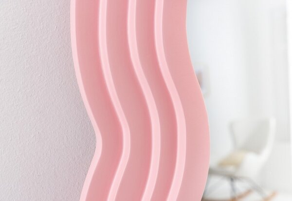 Art deco moderní vysoké zrcadlo Swan s vlnitým rámem v pastelové růžové barvě 160cm