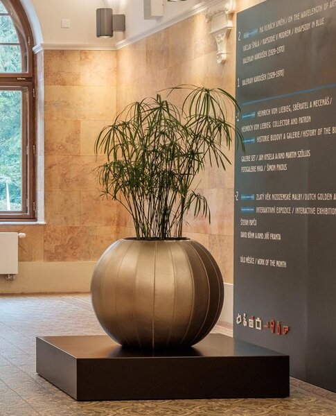 Květináč do interiéru GLOBE, průměr 60 cm, bronzový, outlet