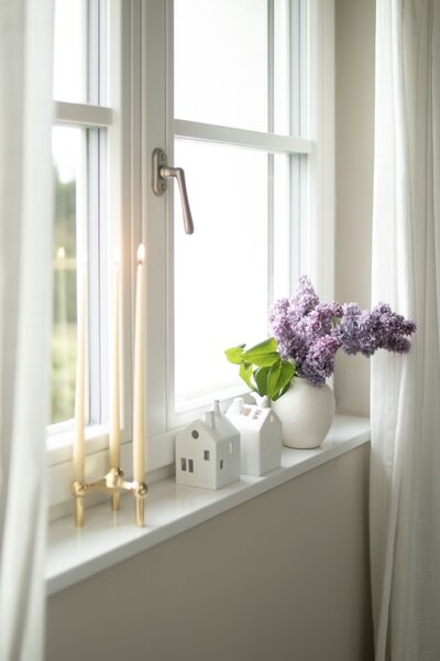 Designový svícen STOFF Nagel Solid Brass