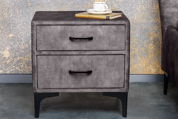 Designový noční stolek Velouria v tmavě šedé barvě se sametovým čalouněním 50 cm