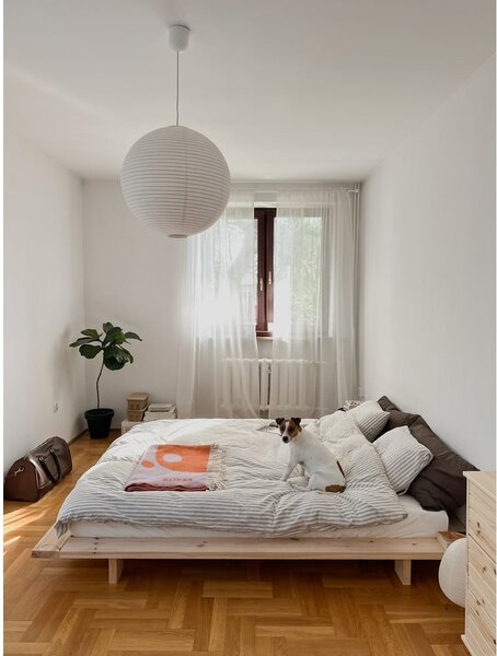 Dvoulůžková postel z borovicového dřeva s roštem 160x200 cm Japan – Karup Design