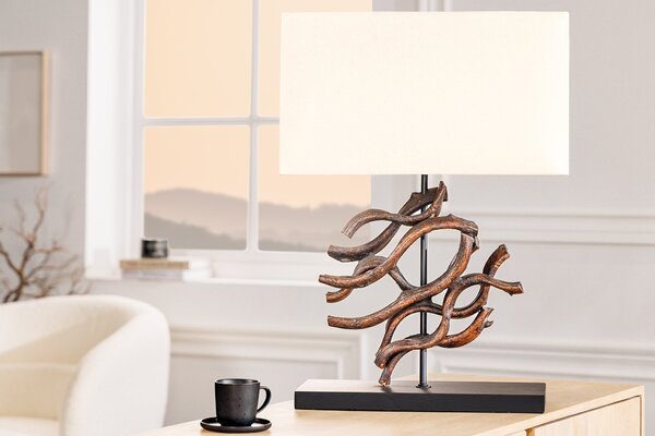 Stolní lampa Ralyn ve venkovském stylu se stínítkem v béžové barvě s dekoračním prvkem z teakového dřeva 57 cm