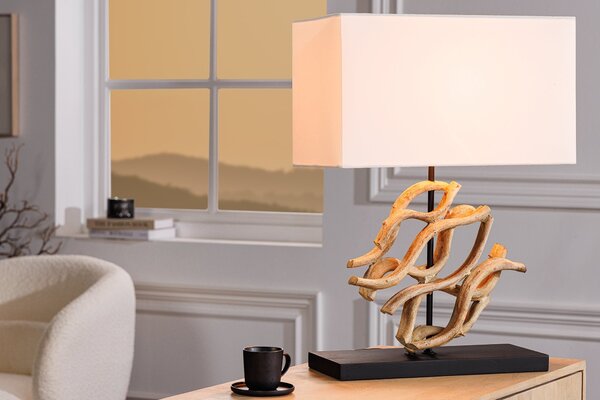 Stolní lampa Rilyn ve venkovském stylu s dekoračním detailem z teakového dřeva a béžovým stínítkem 57 cm