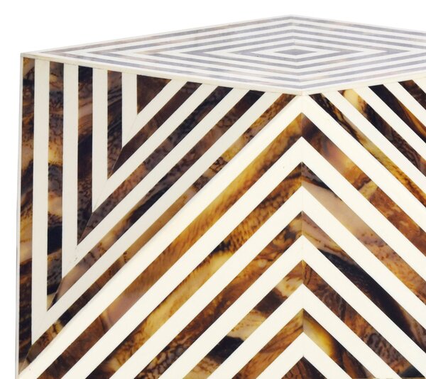 Produkt Designový příruční stolek Bone Inlay z buvolí kosti v bílo hnědé barvě se vzorováním 57 cm