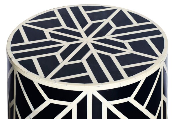 Designový kulatý příruční stolek Bone Inlay z buvolí kosti v bílé a černé barvě se vzorováním 46 cm