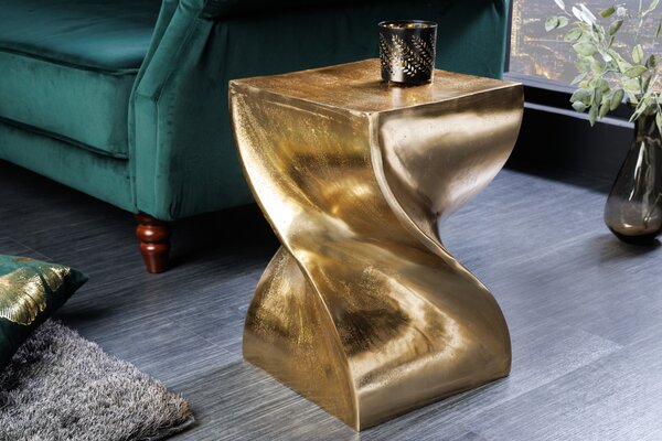 Designový čtvereční art deco příruční stolek Twist se zatočeným designem v zlaté barvě 45 cm