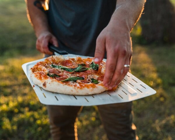 Perforovaná lopata na pizzu Ooni 12