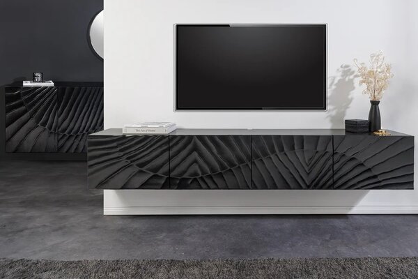Designový čtyřdveřový etno černý tv stolek Cumbria s reliéfním vyřezáváním z masivního mangového dřeva 200 cm