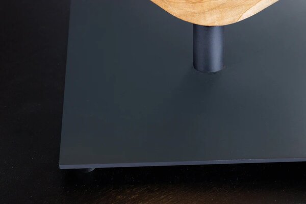 Designová masivní stolní lampa Faustion s naturálním dřevěným prvkem v hnědé barvě a černou kovovou konstrukcí 55 cm