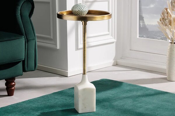 Designový kulatý art deco zlatý příruční stolek Akina z kovu s bílou mramorovou podstavou 55 cm
