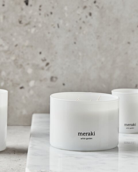 Meraki Vonná svíčka White Garden - 340 g MK197