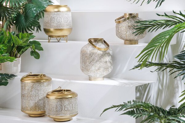 Designový orientální kulatý svícen Sahar z kovu ve zlaté barvě s patinou s perforovaným vzorem 25 cm