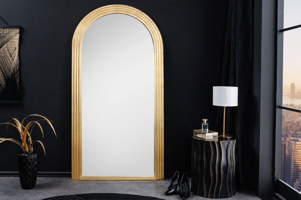 Glamour nástěnné zrcadlo Swan se zlatým obloukovým rámem s vrstveným efektem 160 cm