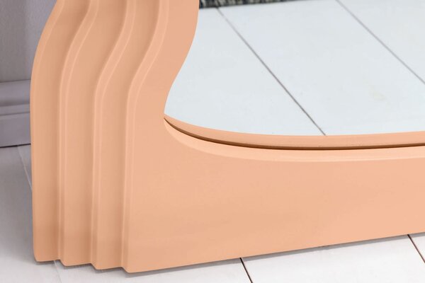 Designové art deco klenuté nástěnné zrcadlo Swan s obloukovým vlnitým rámem v jemné meruňkově oranžové barvě 160 cm