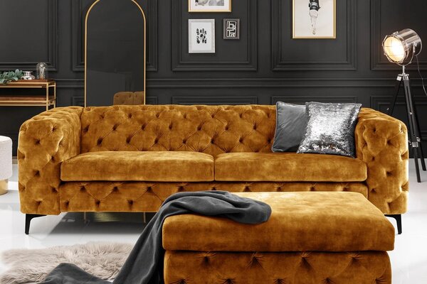 Štýlová chesterfield horčicová žltá čalúnená taburetka Modern Barock s prešívaným poťahom a čiernymi kovovými nožičkami 92 cm