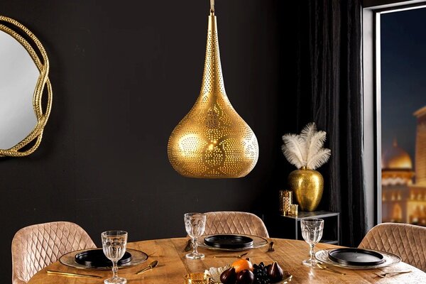 Orientální závěsná lampa Fatima kulatého tvaru z kovu ve zlaté barvě s perforací 49 cm