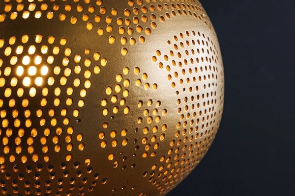 Orientální závěsná lampa Fatima kulatého tvaru z kovu ve zlaté barvě s perforací 49 cm