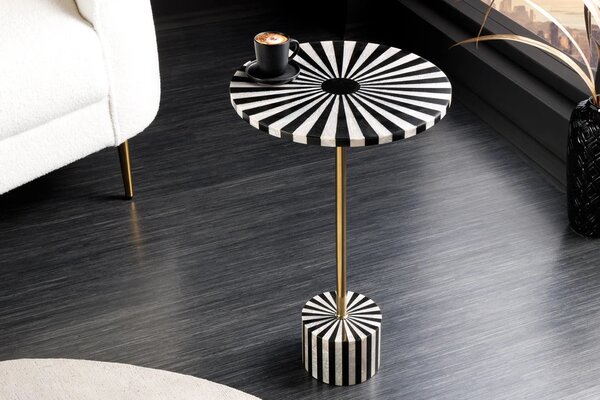 Art deco kulatý příruční stolek Hypnotique s černobílým vykládáním s intarzií a zlatou kovovou tyčí 55 cm