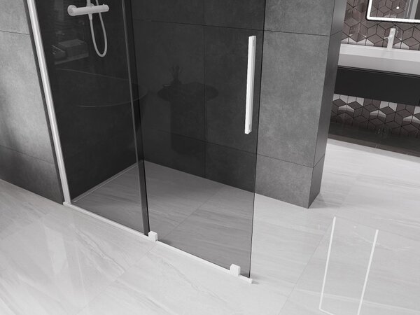 Mexen Velar, sprchová zástěna s posuvnými dveřmi Walk-in 130 x 200 cm, 8mm šedé sklo, bílá matná, 871-130-000-43-20
