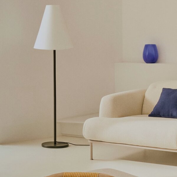 Kave Home Tmavě zelená kovová stojací lampa Navat 153 cm