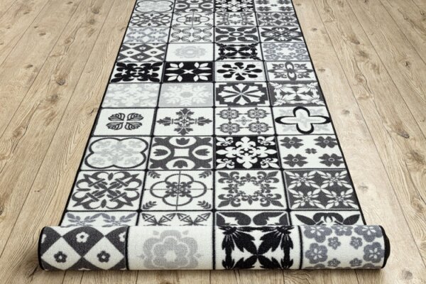 Protiskluzový běhoun AZULEJO PATCHWORK lisabonský obklad - šedý / černý
