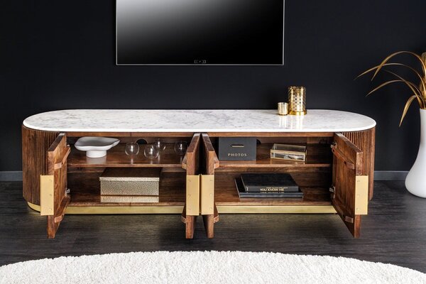 Luxusní art deco oválný čtyřdveřový TV stolek Gatsby z hnědého masivu s drážkovaným reliéfem a bílou mramorovou deskou 170 cm