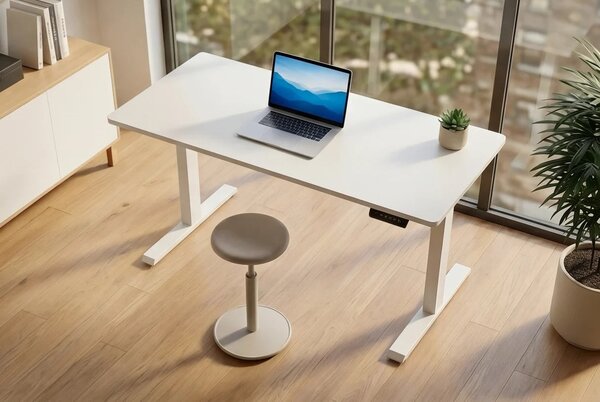 Moderní designový psací stůl Vancouver s výškově nastavitelnou melaminovou deskou v bílé barvě 140 cm