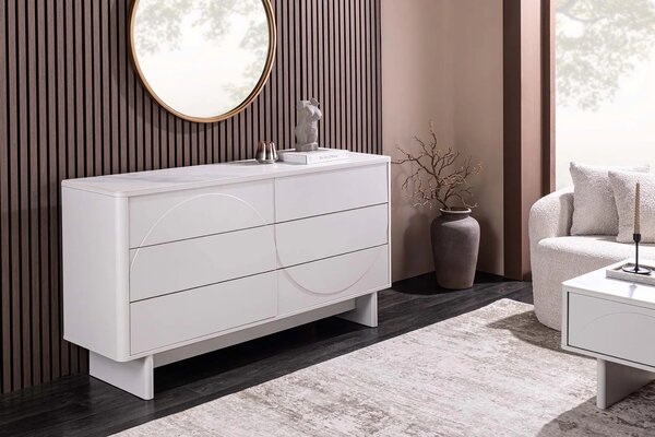 Designová art deco bílá komoda Savonia s mramorovou deskou a šesti šuplíky s minimalistickým reliéfem vlny 150 cm