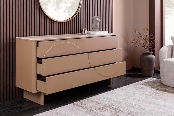 Designová moderní komoda Savonia se šesti šuplíky ve světle hnědé barvě s minimalistickým geometrickým reliéfem 150 cm