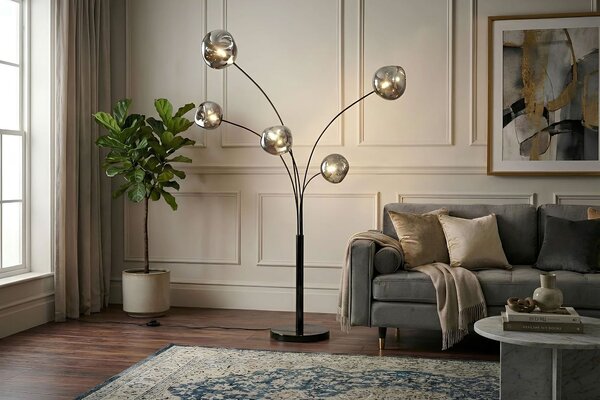 Moderní designová stojací lampa Kalan s pěti atypickými skleněnými stínítky v šedé a černé barvě 202 cm