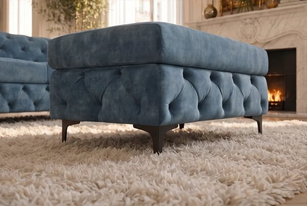 Moderní chesterfield obdélníková taburetka Modern Barock se sametovým čalouněním v petrolejové modré barvě a nožičkami 95 cm