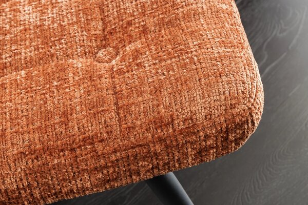 Designová skandinávská taburetka Scandinavia s žinylkovým potahem v rezavé hnědé barvě s černýma nohama z kovu 60 cm