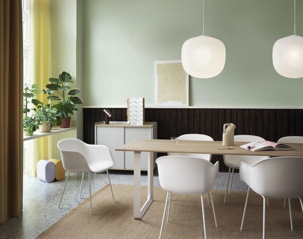 Muuto Závěsné svítidlo Rime Ø25, opal/white RIMPEN2504