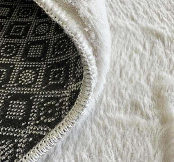 BE Koberec Puffy PUFFY 060 WHITE - bílý obdélníkový Rozměr: 40x60 cm