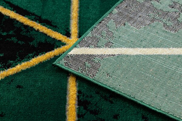 Koberec EMERALD exkluzivní 1020 glamour, styl marmur, trojúhelníky lahvově zelený/zlatý