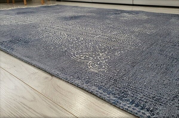 HU Modrý orientální koberec Banco 1030-BLUE Rozměr: 60x110 cm