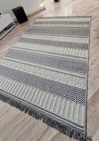 HU Šedo-béžový pruhovaný koberec Boho 878-S Rozměr: 60x100 cm