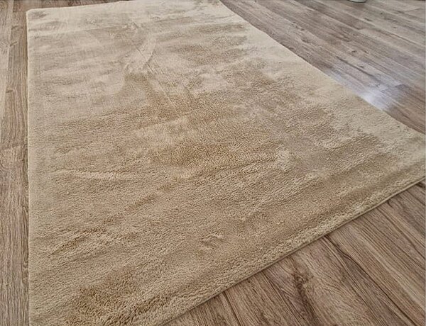 HU Béžový koberec Plush Deluxe Bez Rozměr: 50x80 cm