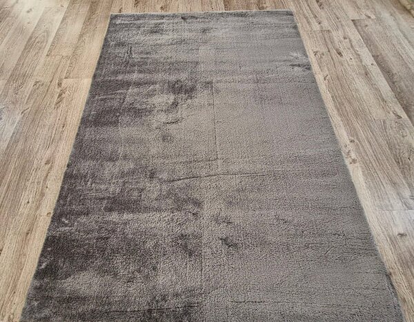 HU Šedý koberec Plush Deluxe Siva Rozměr: 50x80 cm