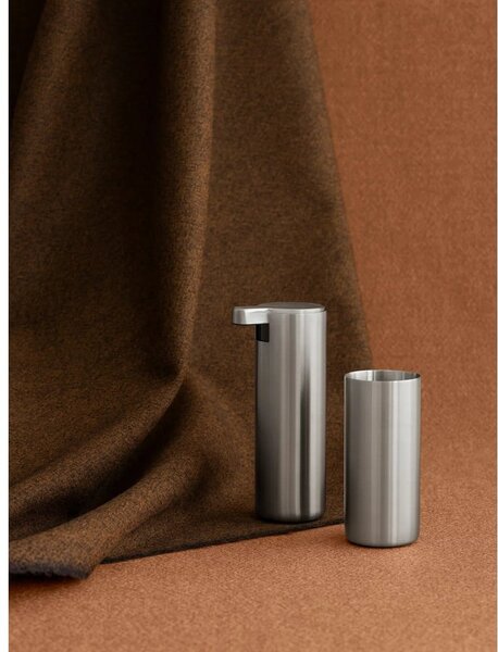 Dávkovač mýdla z nerezové oceli v matně stříbrné barvě 165 ml Modo – Blomus