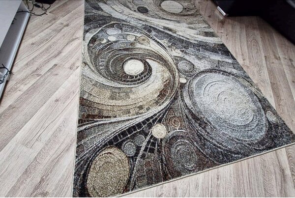HU Šedohnědý moderní koberec Villa 885 s geometrickým vzorem Rozměr: 60x100 cm