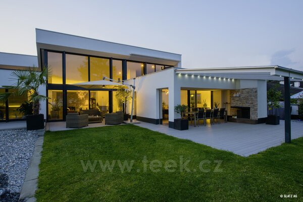 Glatz Světlo na slunečník, Glatz Osyrion, 6 LED světel, pro tyče 30-50 mm, vč. akumulátoru a nabíjení, cena platí při nákupu společně se slunečníkem Glatz