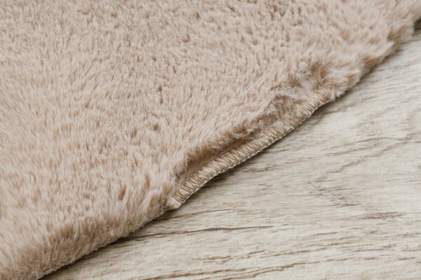 Koberec protiskluzový SHAPE 3105 Srdce Shaggy - camel, béžový plyš