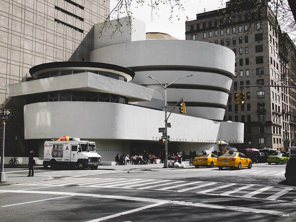 Guggenheimovo muzeum v New Yorku – Jednodílný obraz, 40 × 30 cm