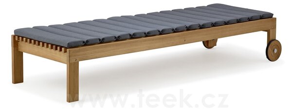 Cane-line Teakové stohovatelné polohovací lehátko s kolečky Amaze, Cane-line, 215x77x36 cm