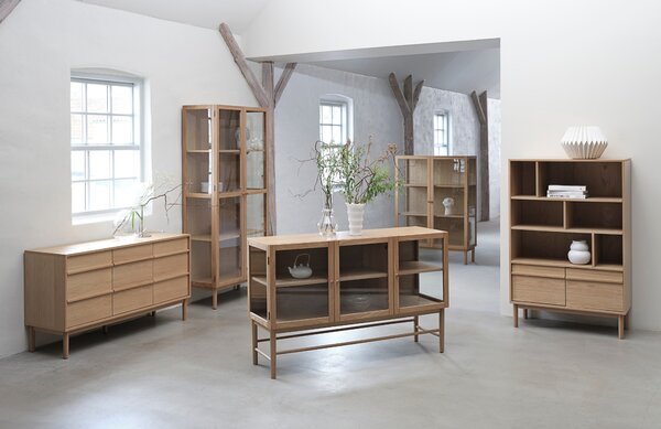 Unique Furniture Dubová vitrína Elba 140 x 100 cm