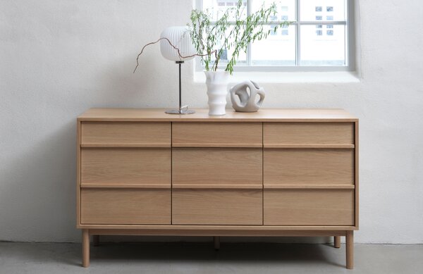 -25 % Dny MOMENTI– Unique Furniture Dubová komoda Ponza 140 x 43 cm