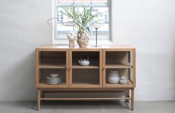 Unique Furniture Dubová vitrína Elba 88 x 140 cm