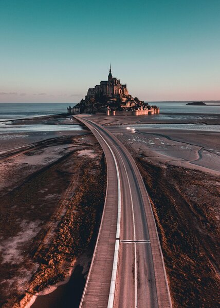 Mont Saint-Michel při odlivu – Jednodílný obraz, 50 × 70 cm