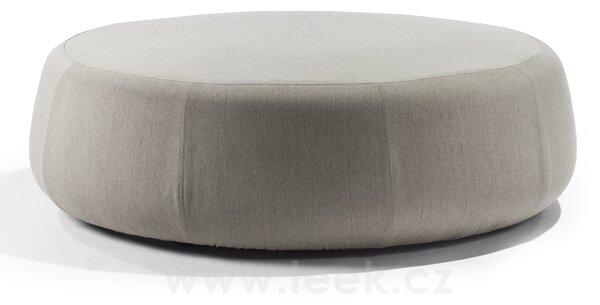 Tribu Venkovní puf Nomad L, Tribu, kulatý 122x33 cm, potah kat. D